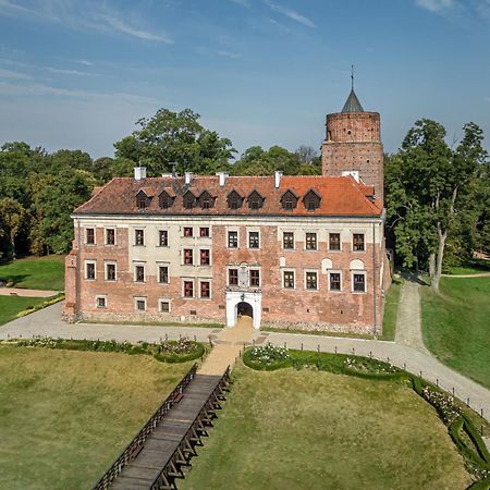 Zamek Uniejow Aparthotel Exterior foto