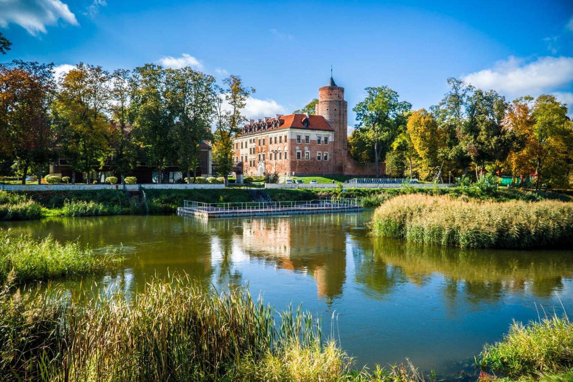 Zamek Uniejow Aparthotel Exterior foto