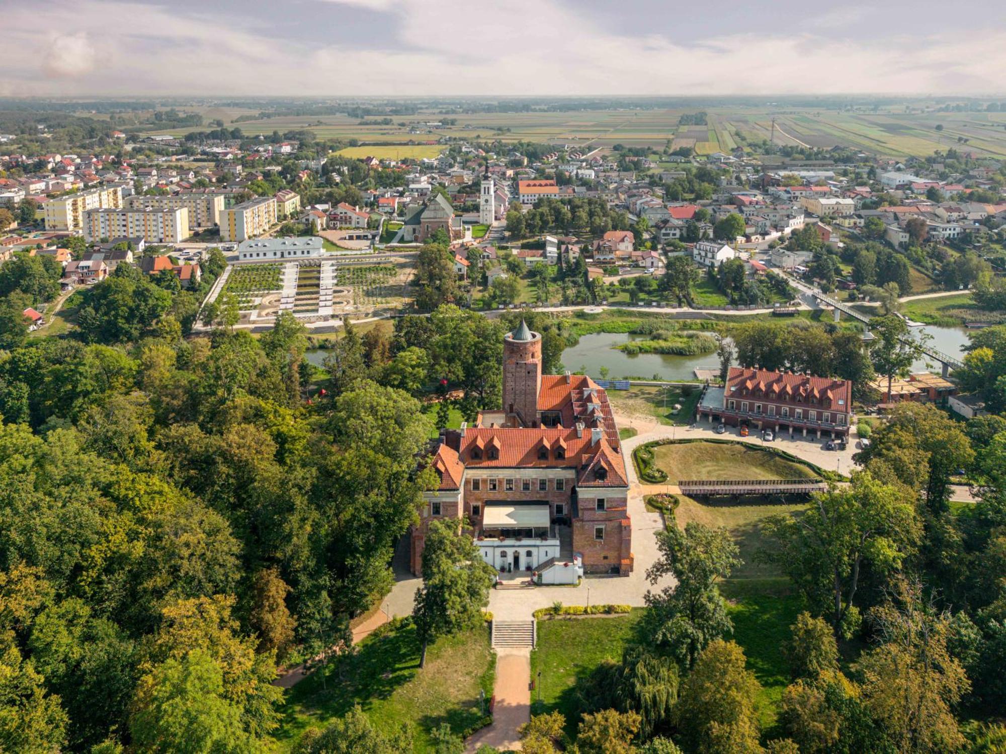 Zamek Uniejow Aparthotel Exterior foto